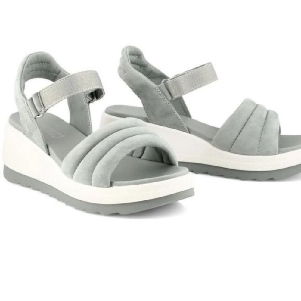 COUGAR Women's Honey Wedge Sandal in Sage - Size 11